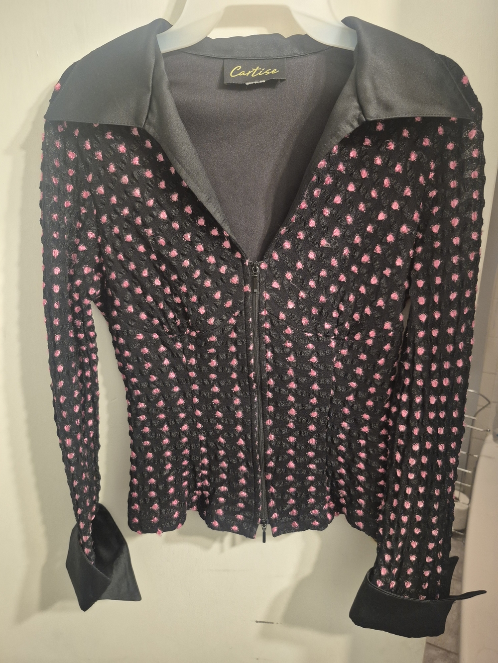 Cartise Black Zip-Front Top with Pink Dot Texture